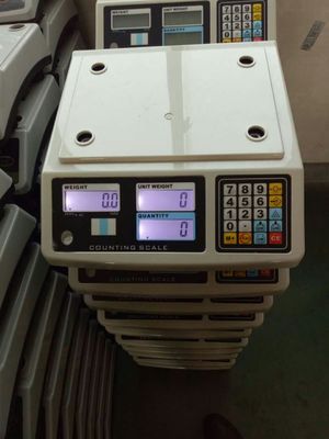 مقياس وزن إلكتروني مقاوم للماء عالي الدقة SS Pan LED 15kg